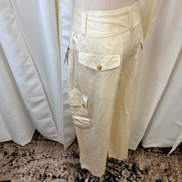 NWT Lauren Ralph Lauren ‘Women’s Shantung Wide-Leg Cargo Pants’ in Winter White - Picture 14 of 16